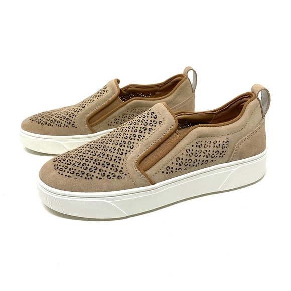 VIONIC KIMMIE PERF SUEDE CASUAL SNEAKER Wheat - Picture 2 of 7